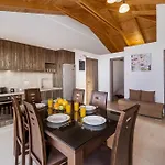 Gkountis Deluxe King 1 Apartment